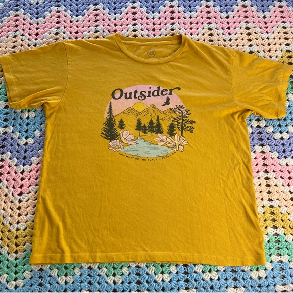Pura Vida Outsider Yellow Tee T-Shirt Inspirational Text Oversized Top Medium - Picture 1 of 7